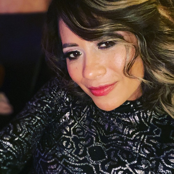 Meet your Posher, Evelyn - Picture 2 of 2